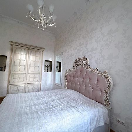 GoldenapartmentΛβιβ Εξωτερικό φωτογραφία