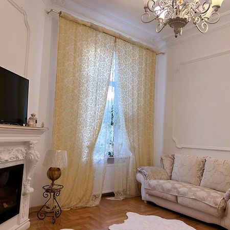 GoldenapartmentΛβιβ Εξωτερικό φωτογραφία